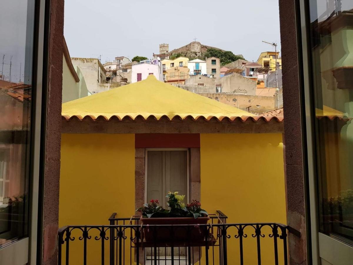 Appartamento Vacanze Le Rose Боса Экстерьер фото