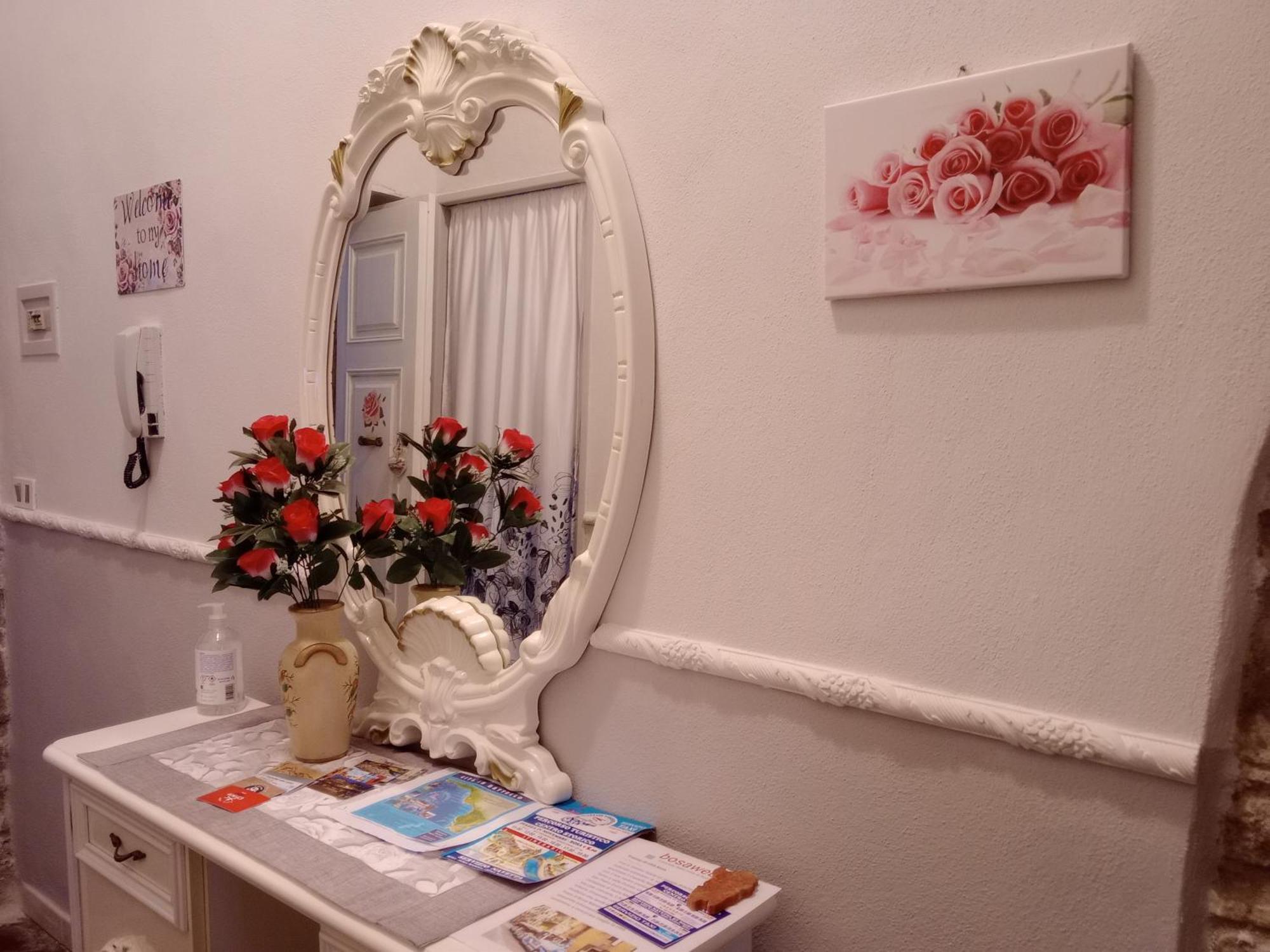 Appartamento Vacanze Le Rose Боса Экстерьер фото
